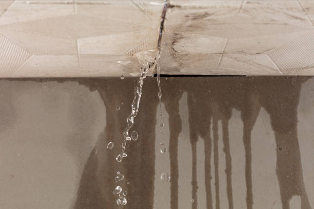 Professional Burst Pipe Cleanup technician working in Lilburn, GA